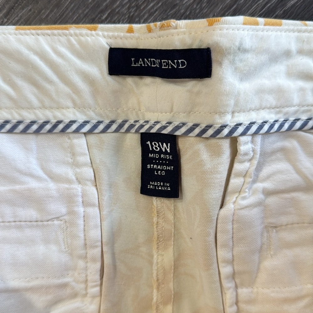 Lands End Floral Yellow and White Capri Pants mid rise straight leg 18W - Picture 4 of 7